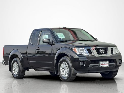 Used 2018 Nissan Frontier SV image 7