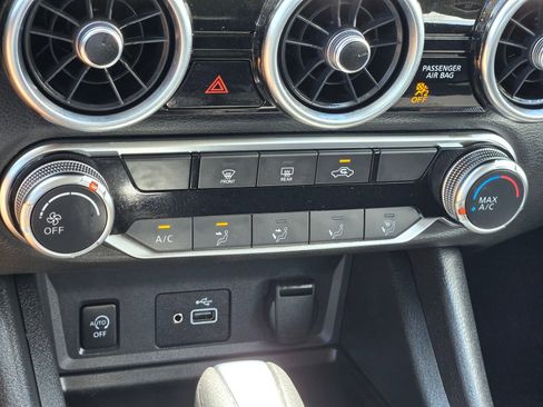 Used 2025 Nissan Sentra S FWD image 26
