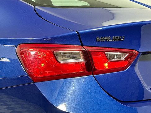 Used 2023 Chevrolet Malibu LT image 33