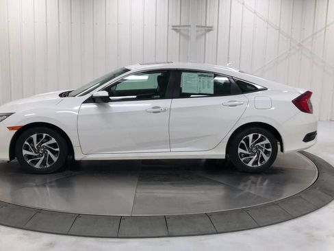 Used 2018 Honda Civic EX image 5