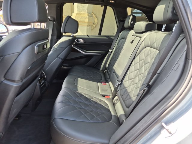 Used 2024 BMW X5 xDrive40i w/ Executive Package AWD/4WD image 21