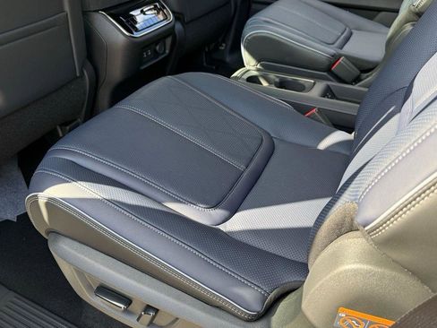 New 2026 INFINITI QX80 4WD image 18