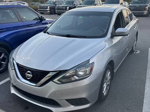 Used 2017 Nissan Sentra SV w/ Style Package FWD image 4