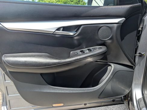 Used 2019 INFINITI QX50 Luxe AWD/4WD image 12