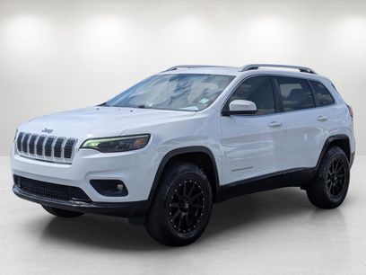 Used 2019 Jeep Cherokee Latitude w/ Popular Appearance Group