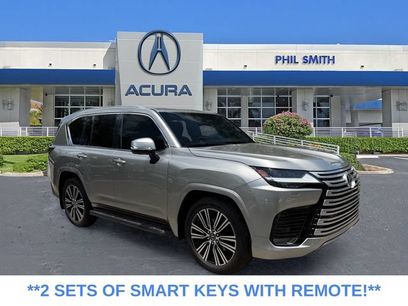Used 2025 Lexus LX 600 4WD w/ Luxury Package