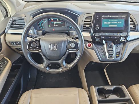 Used 2018 Honda Odyssey EX-L image 17