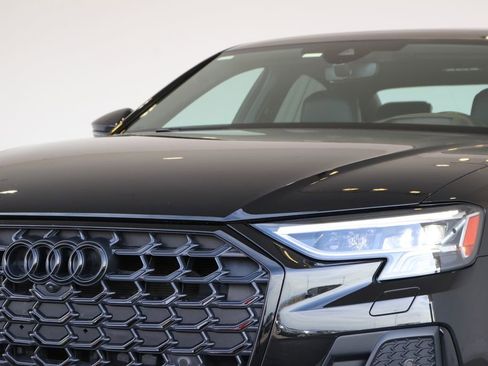 Used 2022 Audi A8 L 3.0T image 11