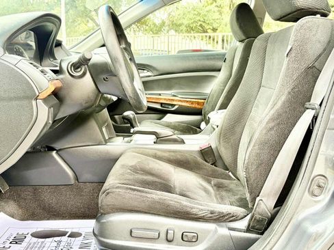 Used 2012 Honda Accord EX image 9