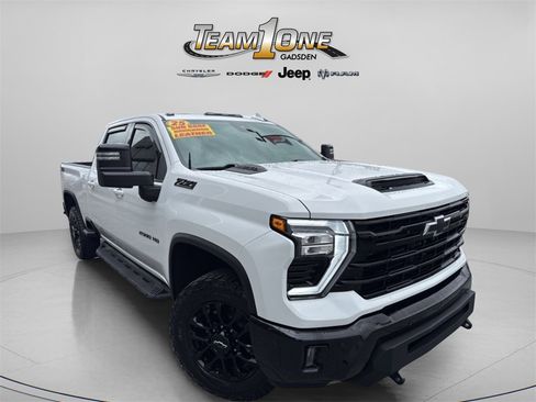 Used 2025 Chevrolet Silverado 2500 LTZ w/ Trail Boss Package image 1