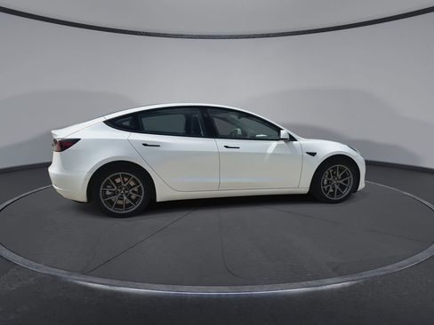 Used 2022 Tesla Model 3 Base image 9