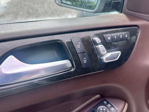 Used 2016 Mercedes-Benz GLE 350 image 11