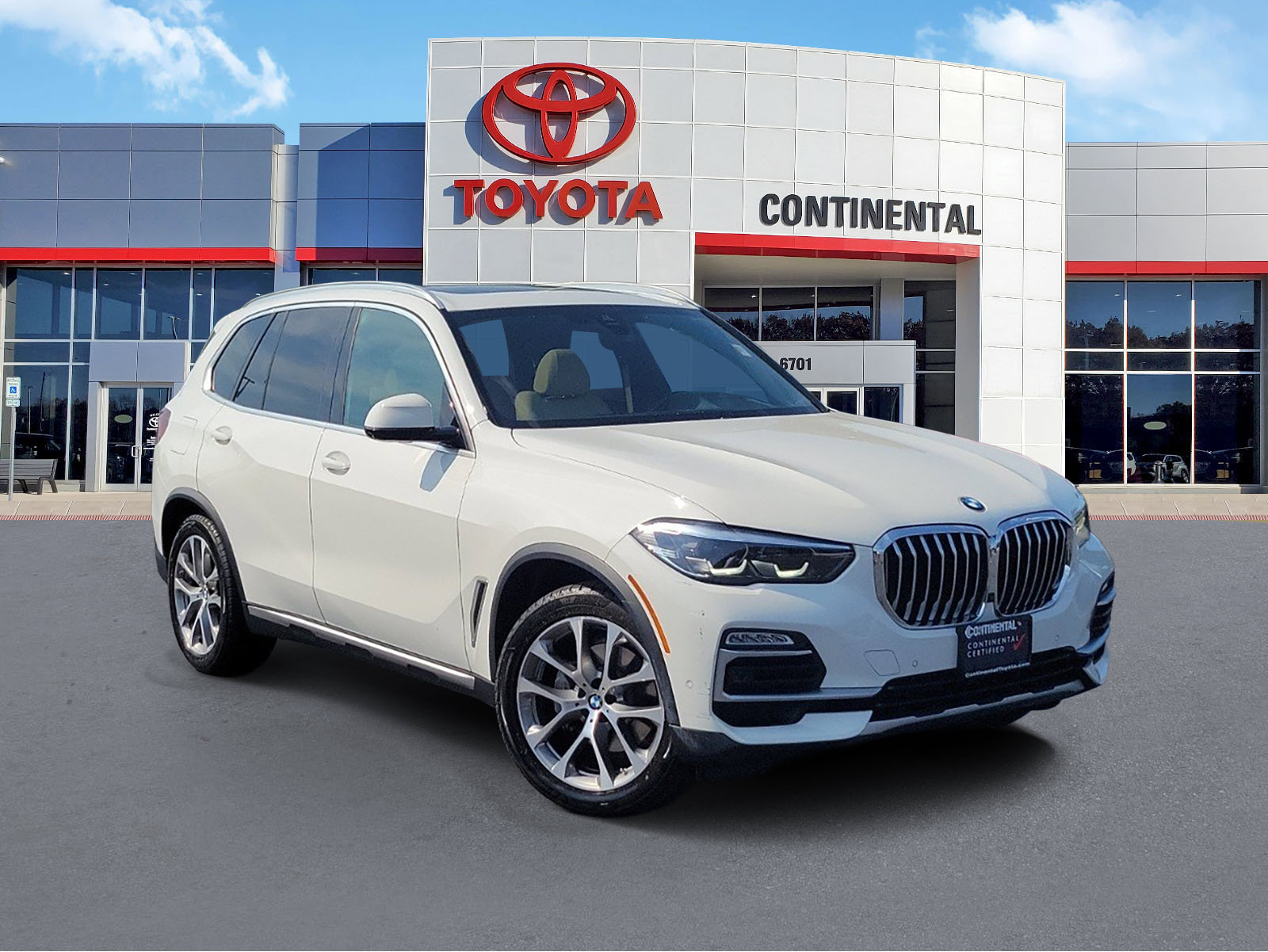 Used 2020 BMW X5 xDrive40i w/ Convenience Package AWD/4WD image 2