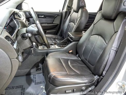 Used 2015 Chevrolet Traverse LT FWD image 10
