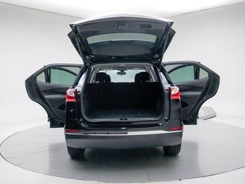 Used 2018 Chevrolet Equinox LT FWD image 20