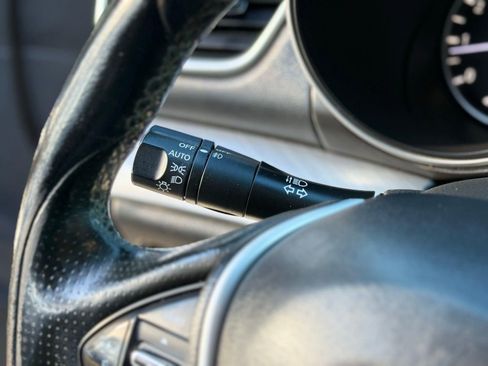 Used 2018 Nissan Maxima 3.5 SV image 36