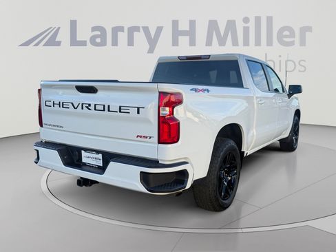 Used 2025 Chevrolet Silverado 1500 RST w/ LPO, Dark Essentials Package AWD/4WD image 5