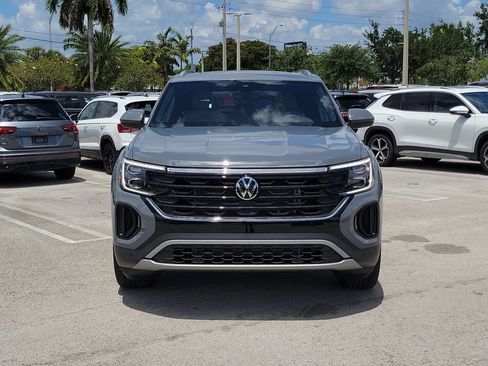 New 2026 Volkswagen Atlas Cross Sport SE FWD image 2