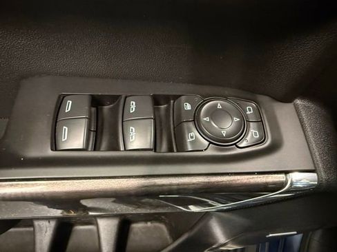 Used 2020 Chevrolet Silverado 1500 LTZ AWD/4WD image 11