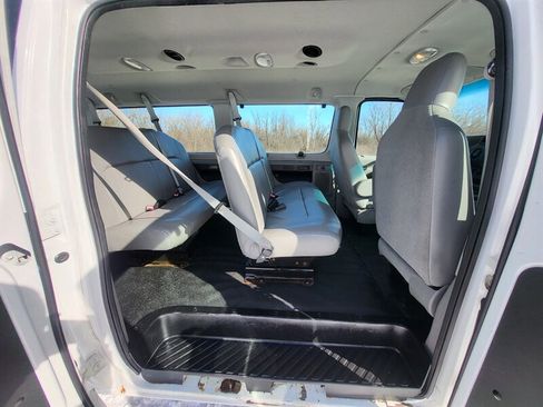Used 2011 Ford E-350 and Econoline 350 XL image 19