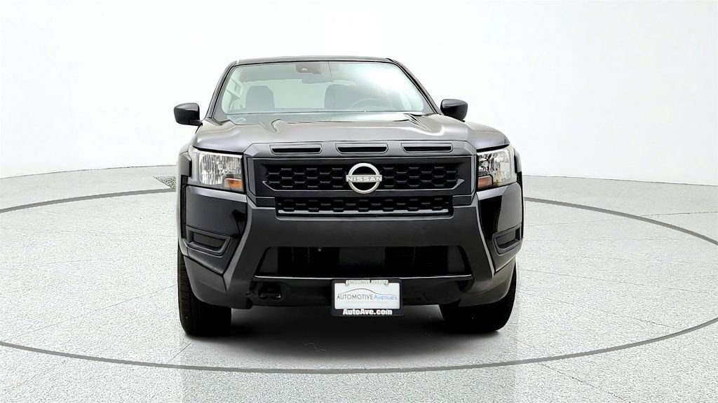 Used 2025 Nissan Frontier S AWD/4WD image 2