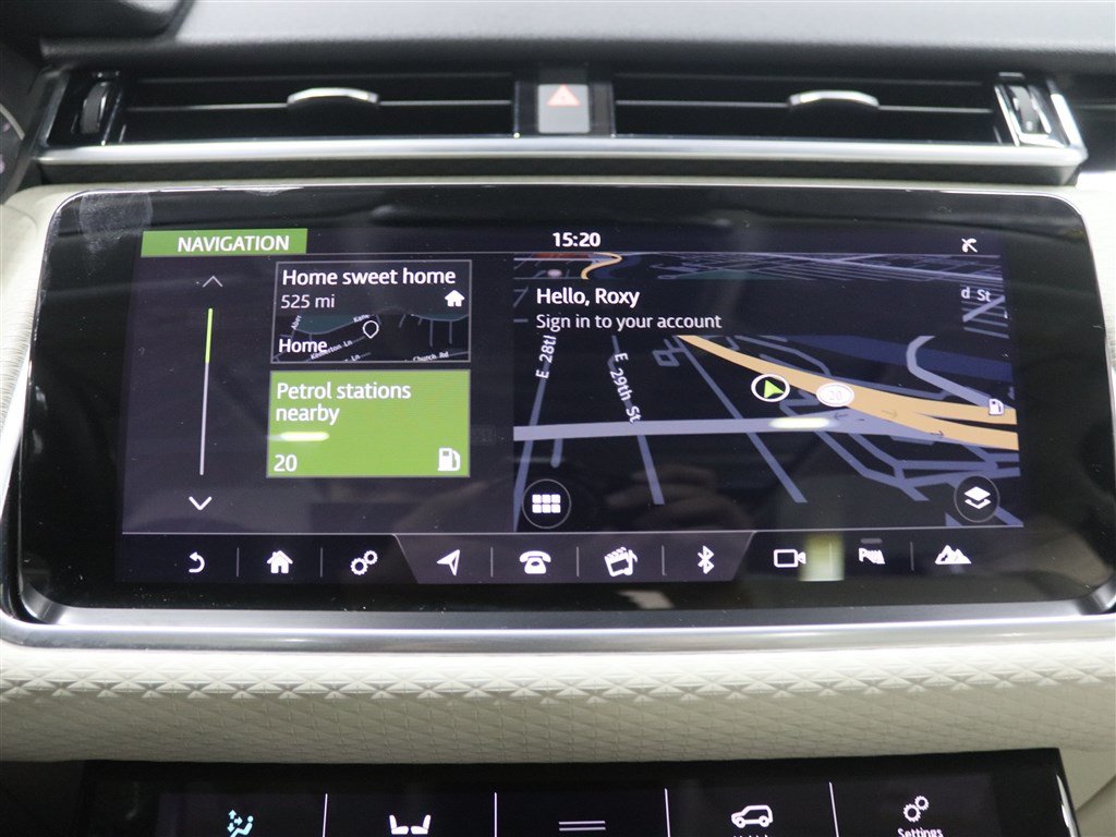 Used 2020 Land Rover Range Rover Velar S AWD/4WD image 26