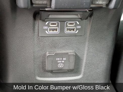 Used 2023 Jeep Wrangler Unlimited Sahara AWD/4WD image 15