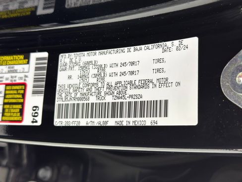 Used 2024 Toyota Tacoma SR5 w/ SR5 Upgrade Package image 45