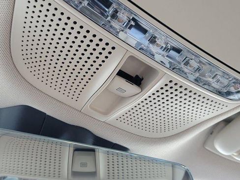 Used 2022 Mercedes-Benz GLC 300 image 23