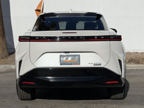 Used 2023 Lexus RZ 450e Premium image 9