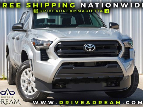 Used 2024 Toyota Tacoma SR image 2