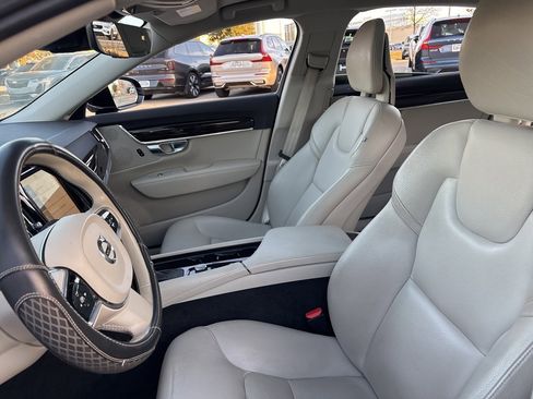 Used 2018 Volvo S90 T5 Momentum w/ Convenience Package image 14