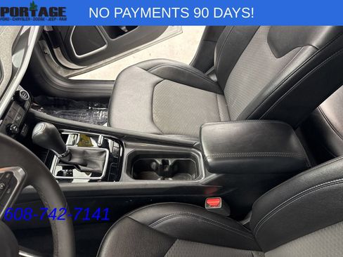 Used 2024 Jeep Compass Latitude AWD/4WD image 18