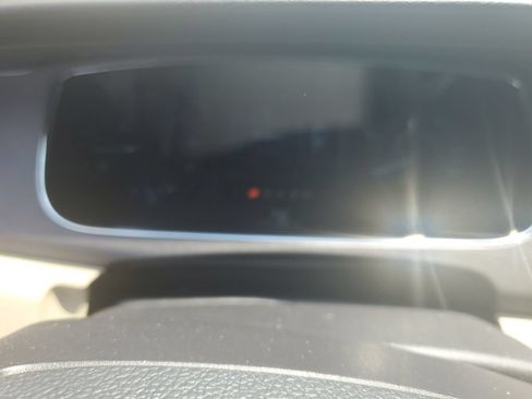 Used 2015 Ford Taurus SE FWD image 10