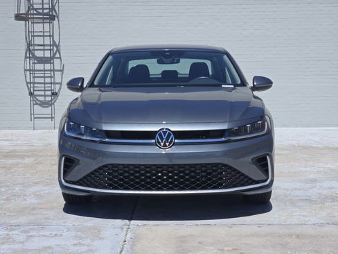 Used 2025 Volkswagen Jetta S FWD image 3