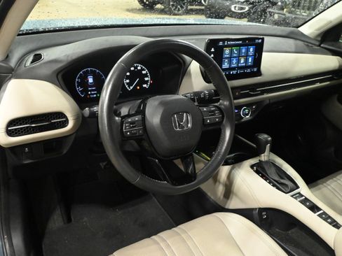 Used 2024 Honda HR-V EX-L image 11