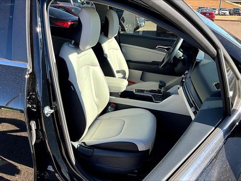 Certified 2026 Kia Sportage EX image 16