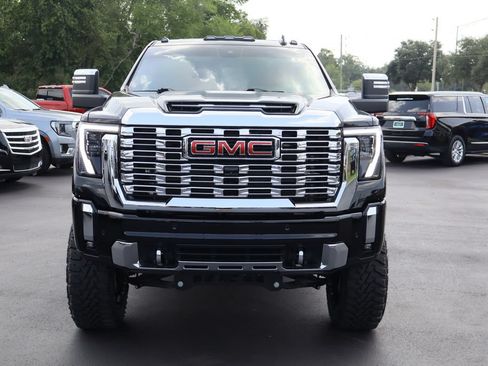 Used 2025 GMC Sierra 2500 Denali w/ Denali Reserve Package AWD/4WD image 4