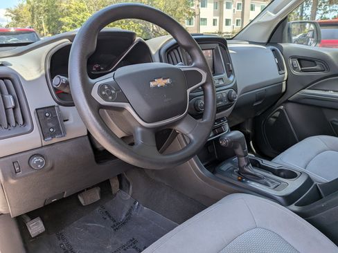 Used 2021 Chevrolet Colorado W/T w/ WT Convenience Package image 15