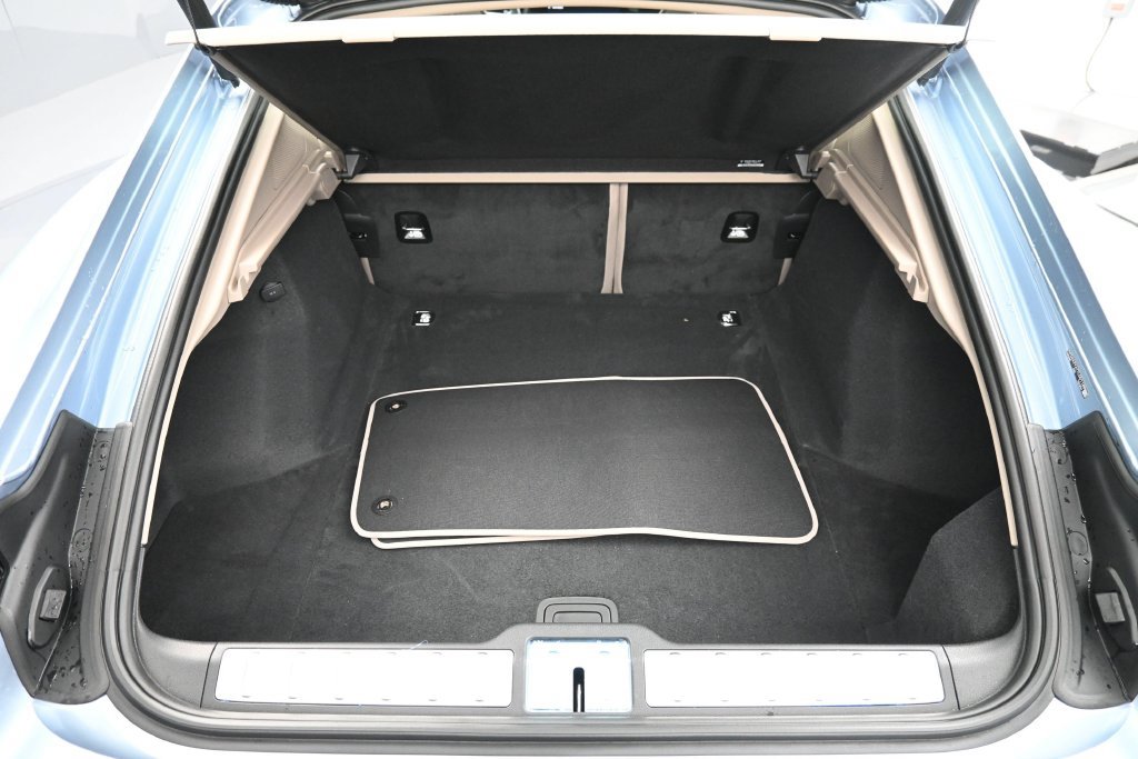 Certified 2026 Porsche Panamera RWD image 26