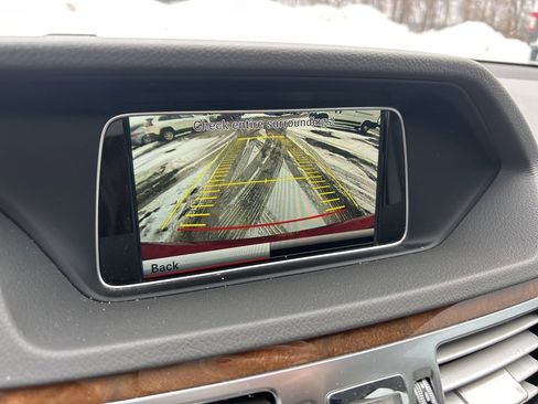 Used 2015 Mercedes-Benz E 350 4MATIC Sedan image 20