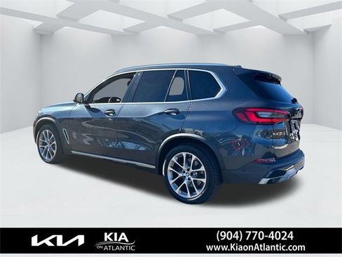 Used 2021 BMW X5 sDrive40i w/ Parking Assistance Package image 4