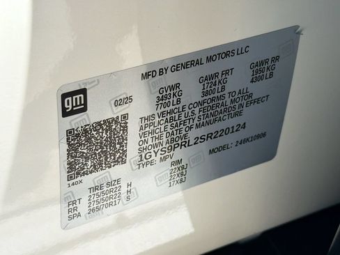 Certified 2025 Cadillac Escalade ESV Sport w/ Touring Package AWD/4WD image 47
