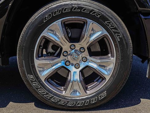 Used 2022 RAM 1500 Laramie AWD/4WD image 25