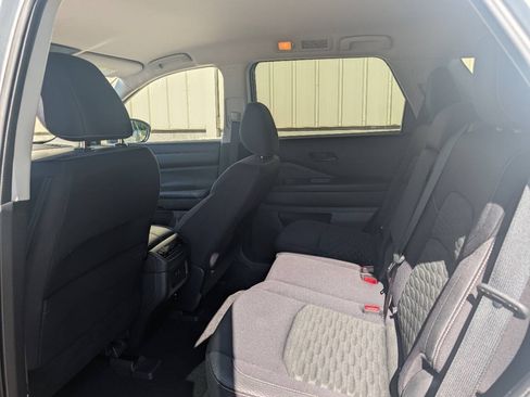 Used 2023 Nissan Pathfinder SV w/ Cargo Package AWD/4WD image 4