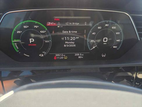 Used 2024 Audi Q8 e-tron Premium Plus w/ Premium Plus Package AWD/4WD image 27