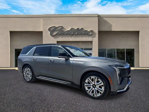 New 2026 Cadillac Escalade IQL Luxury w/ LPO, Radiant Package AWD/4WD image 1