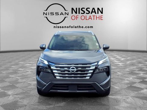 Used 2026 Nissan Rogue SV w/ SV Premium Package FWD image 32