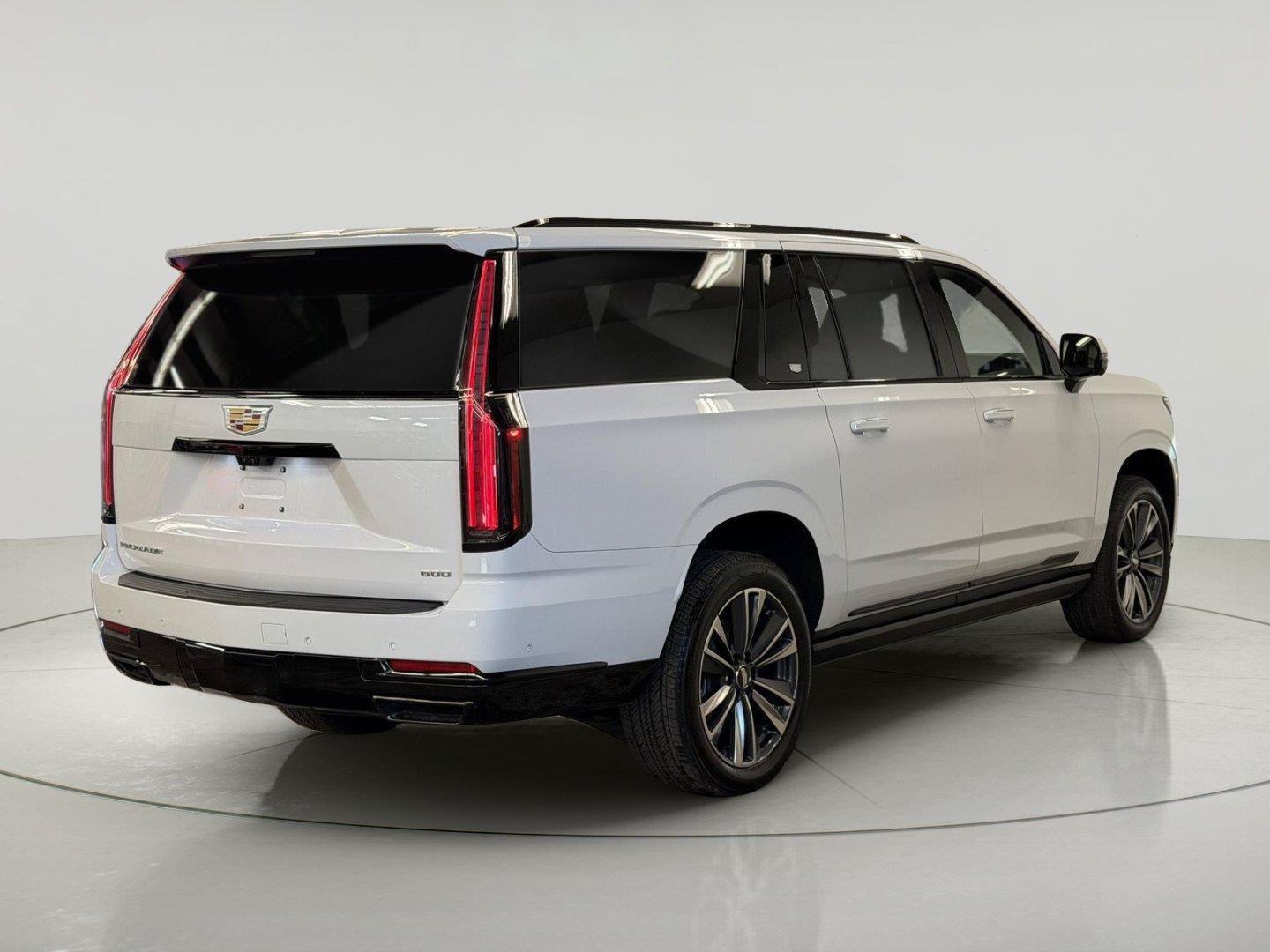 Used 2026 Cadillac Escalade ESV Sport AWD/4WD image 10
