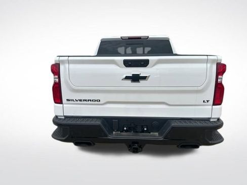 New 2026 Chevrolet Silverado 1500 LT Trail Boss w/ Dark Appearance Package AWD/4WD image 4